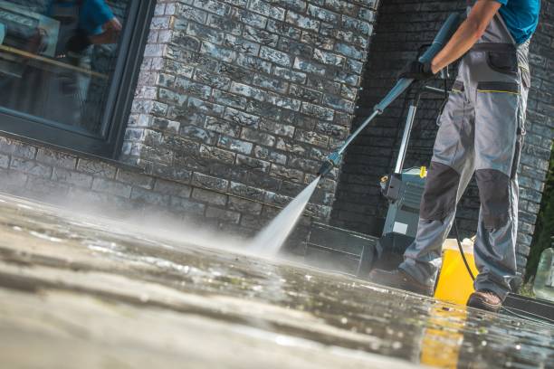 Best Sign and Awning Cleaning  in Winnie, TX